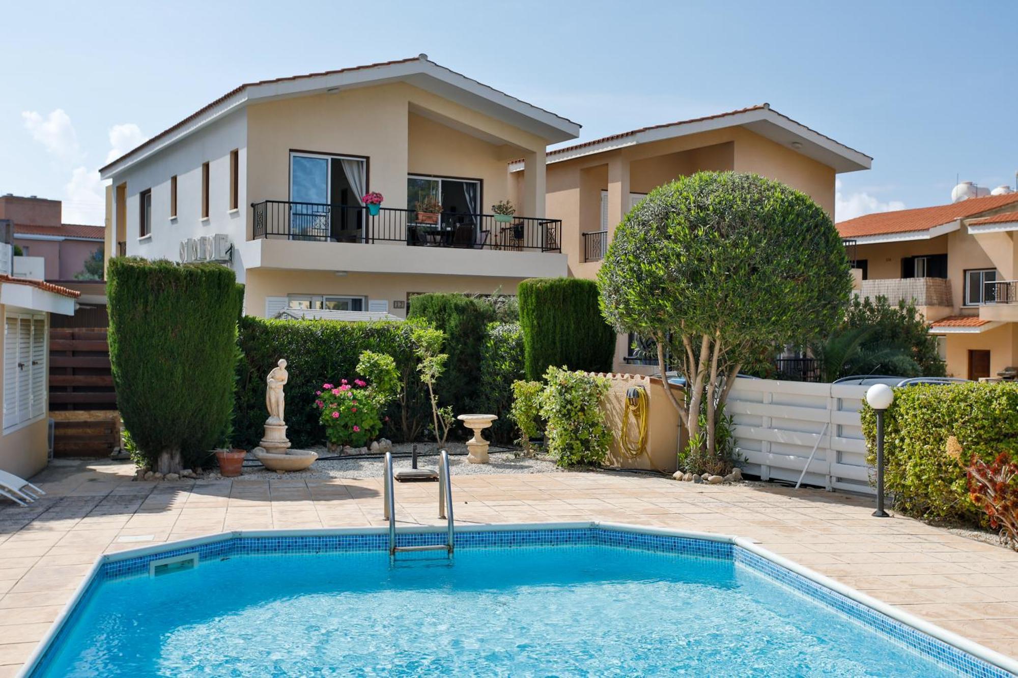 The Marilouize Apartment Peyia Luaran gambar