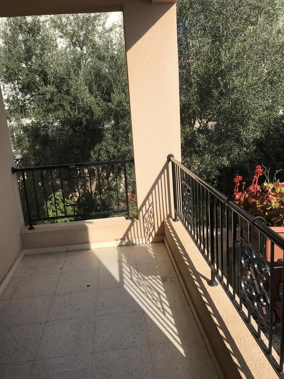 The Marilouize Apartment Peyia Luaran gambar