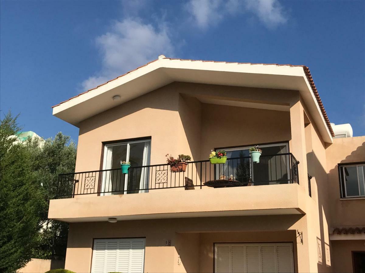 The Marilouize Apartment Peyia Luaran gambar