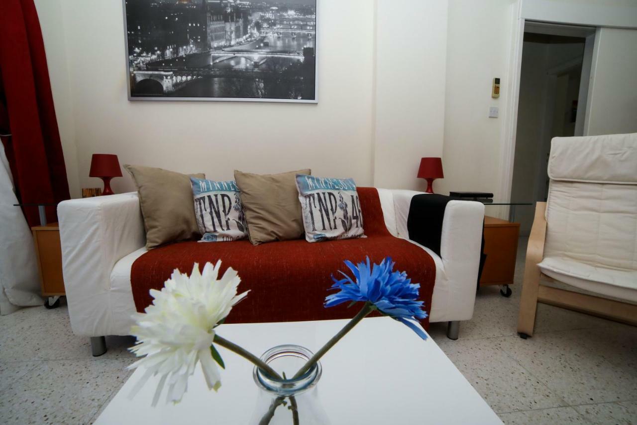 The Marilouize Apartment Peyia Luaran gambar