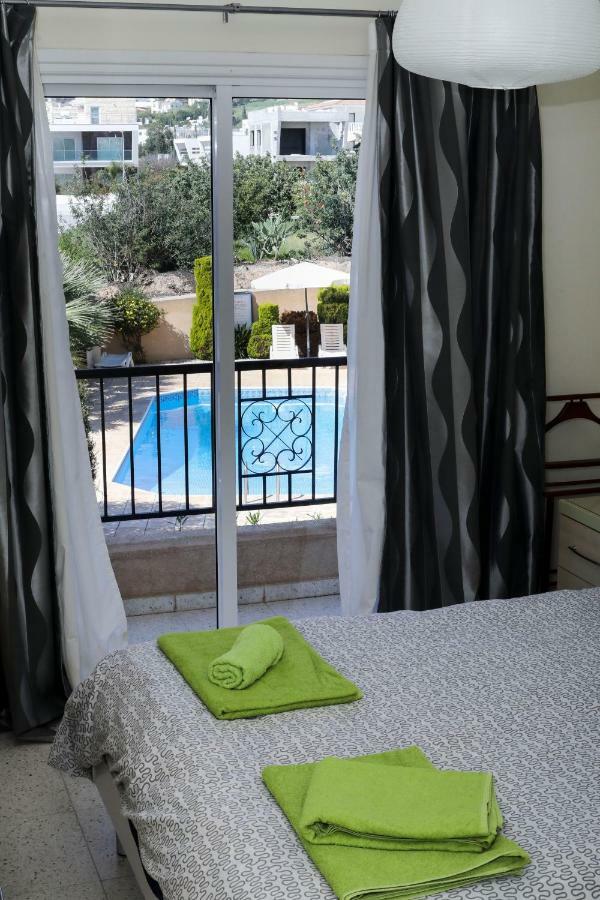 The Marilouize Apartment Peyia Luaran gambar
